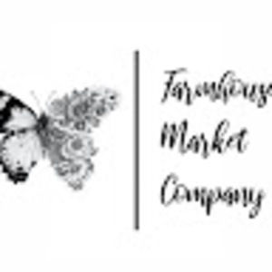 Meet your Posher, Adrienne